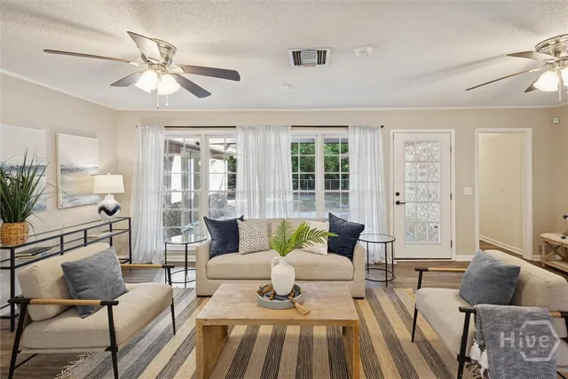 $315,900 | 910 Kings Road, Hinesville, GA 31313