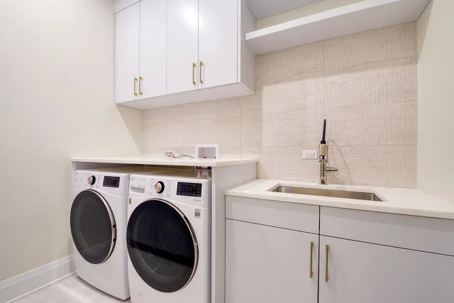 $1,675,000 | 3263 Doriann Drive, Northbrook, IL 60062