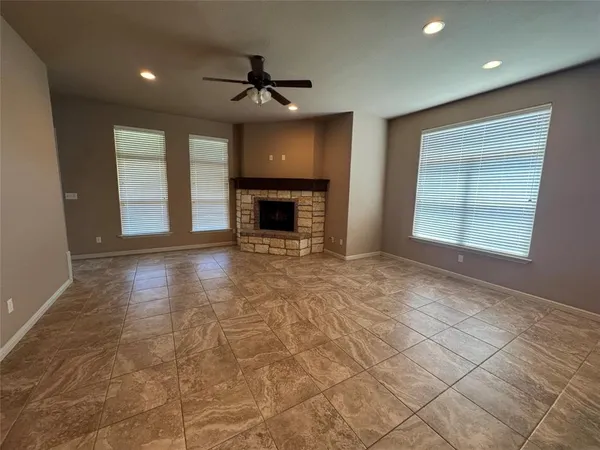 $2,000 | 1443 Lauren Lane, Granbury, TX 76048