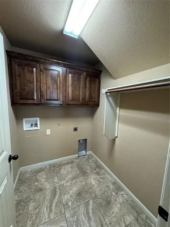 $2,000 | 1443 Lauren Lane, Granbury, TX 76048