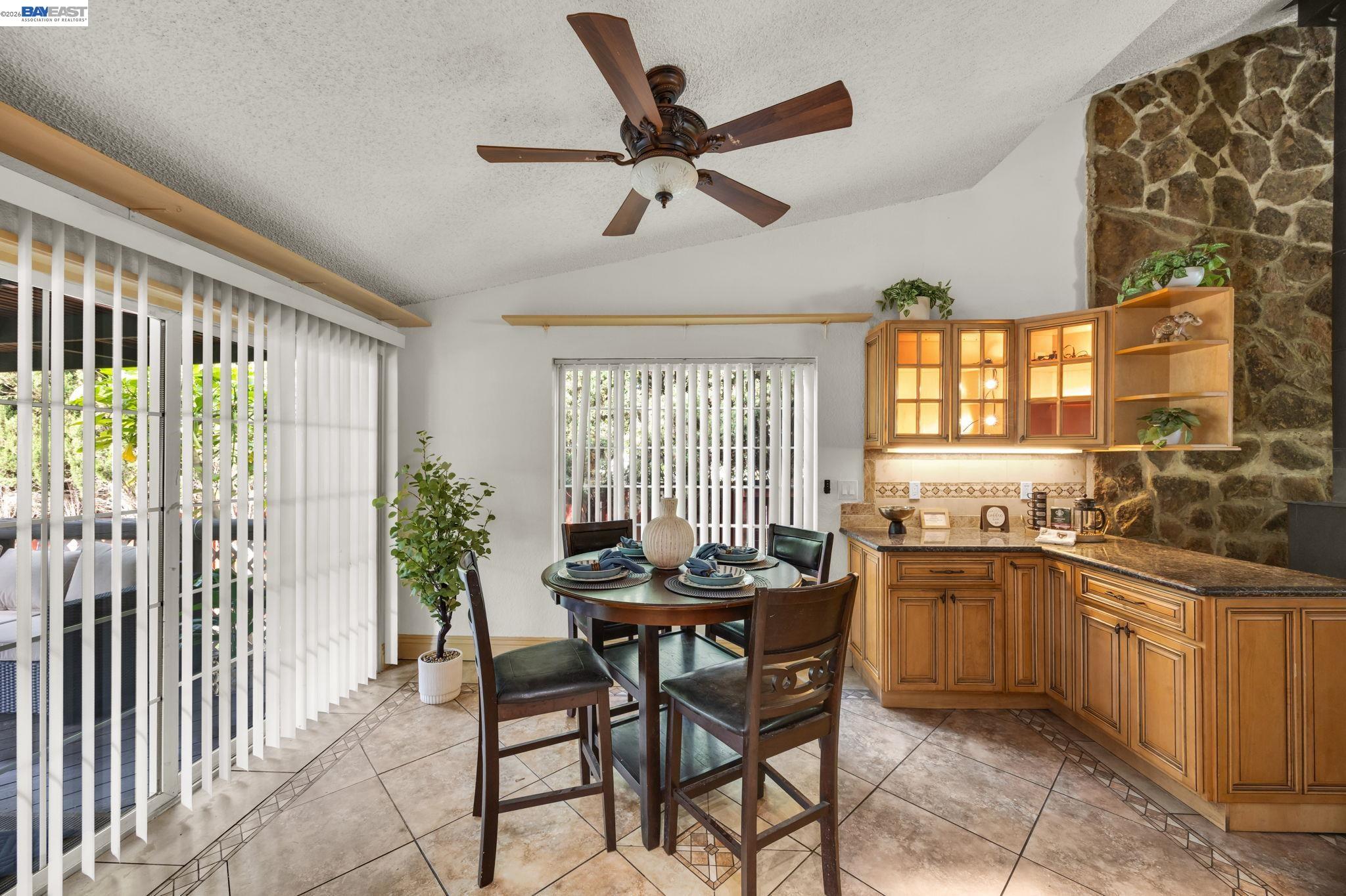 2857 Randall Way Hayward, CA 94541 - Photo 13 of 36