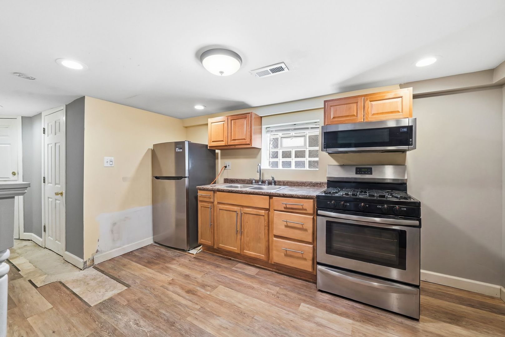 1235 North Harding Avenue Chicago, IL 60651 - Photo 20 of 38