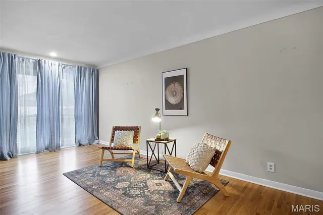 $850,000 | 11546 Conway Road, St. Louis, MO 63131