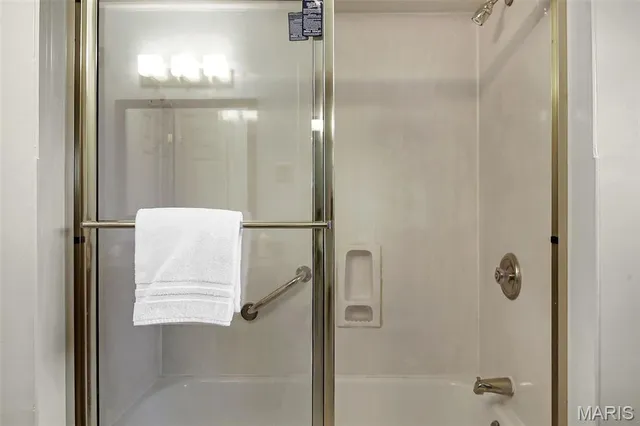 $850,000 | 11546 Conway Road, St. Louis, MO 63131