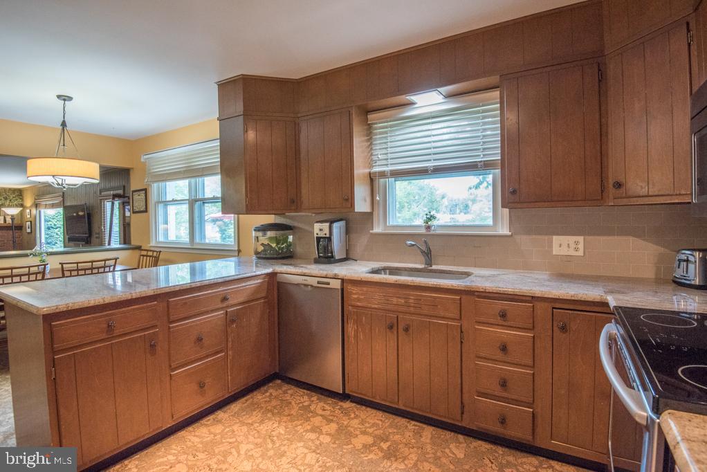1946 North Eden Road Lancaster, PA 17601 - Photo 18 of 62 Gallery Image 18