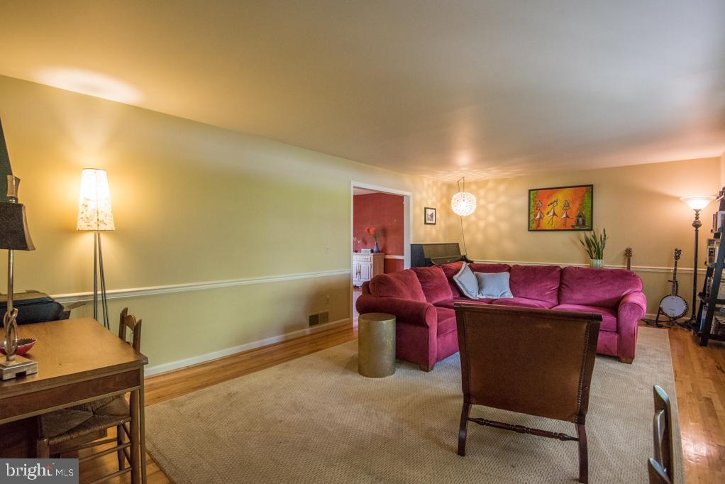 1946 North Eden Road Lancaster, PA 17601 - Photo 5 of 62 Gallery Image 5