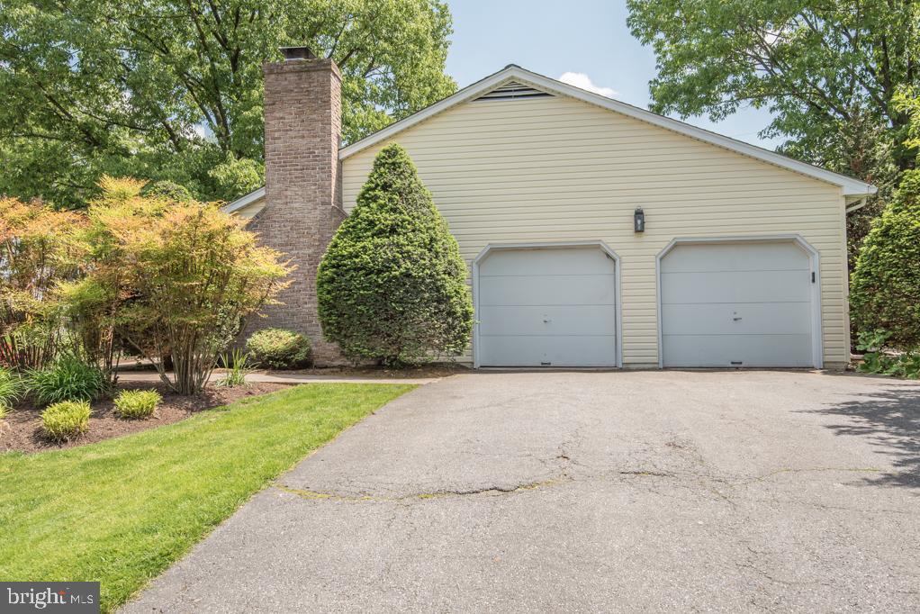 1946 North Eden Road Lancaster, PA 17601 - Photo 48 of 62 Gallery Image 48