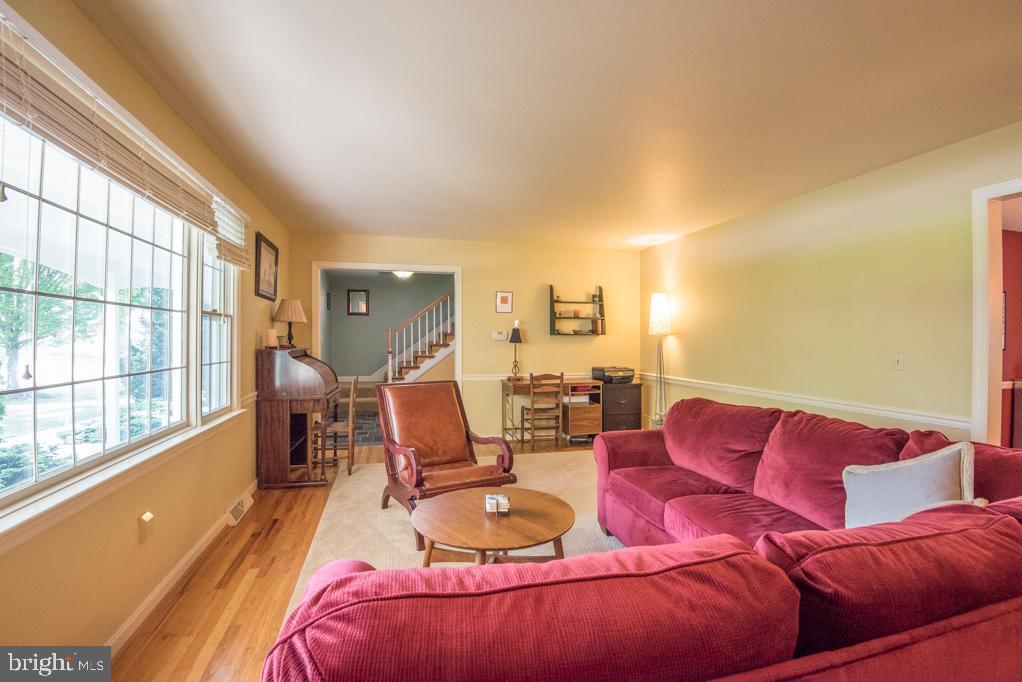 1946 North Eden Road Lancaster, PA 17601 - Photo 6 of 62 Gallery Image 6