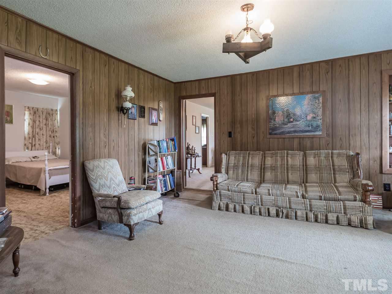 2093 Tarheel Road Benson, NC 27504 - Photo 8 of 25 Gallery Image 8
