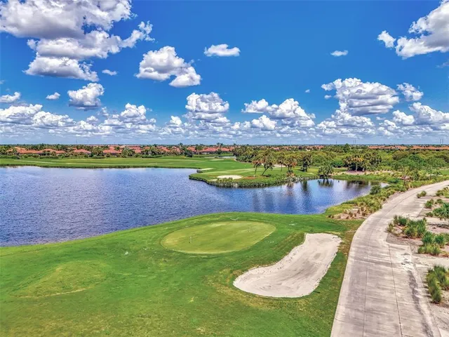 $368,500 | 10792 Tarflower Drive, Unit 101, Venice, FL 34293