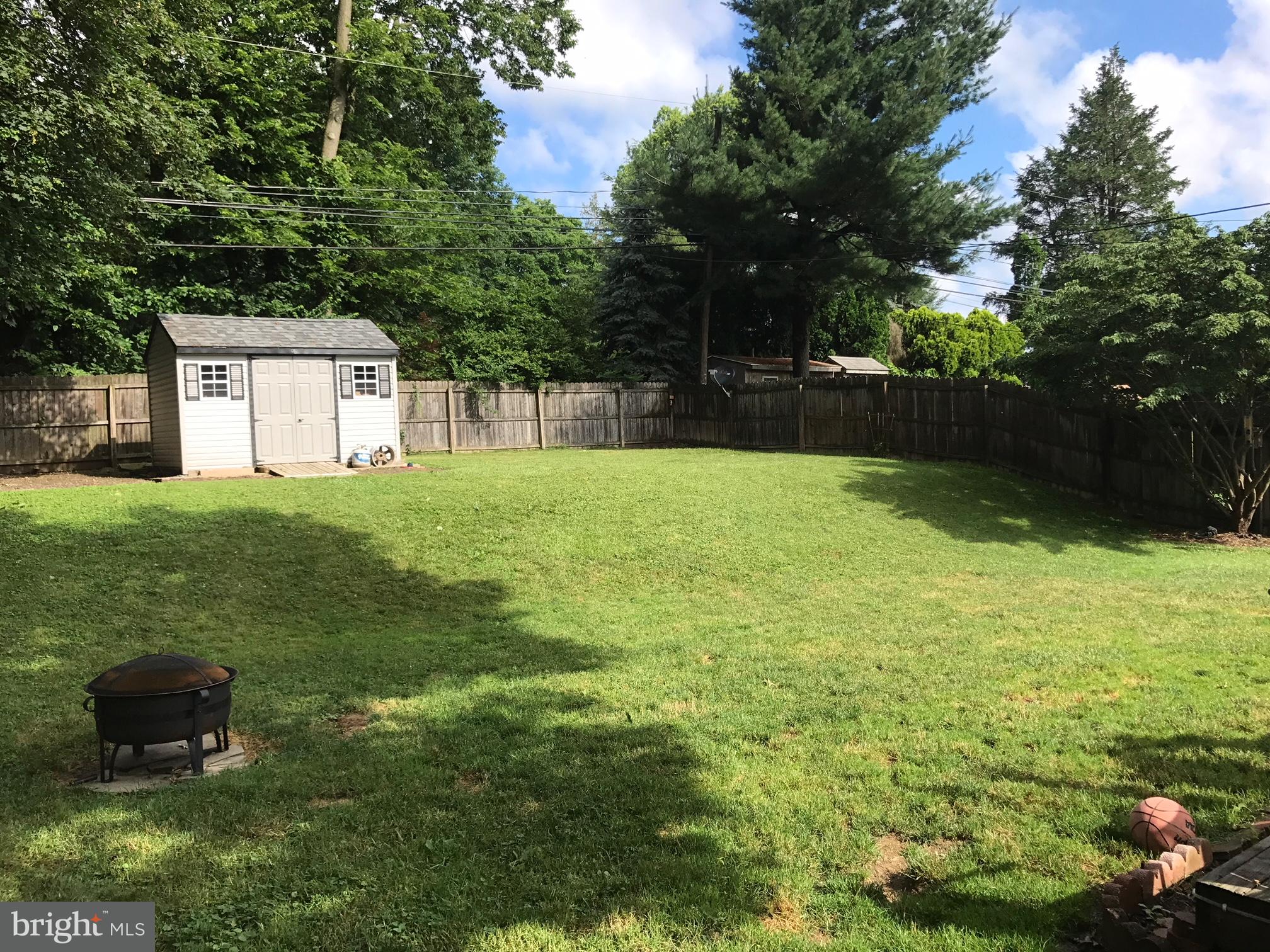 759 Robin Road Lancaster, PA 17601 - Photo 3 of 23 Gallery Image 3