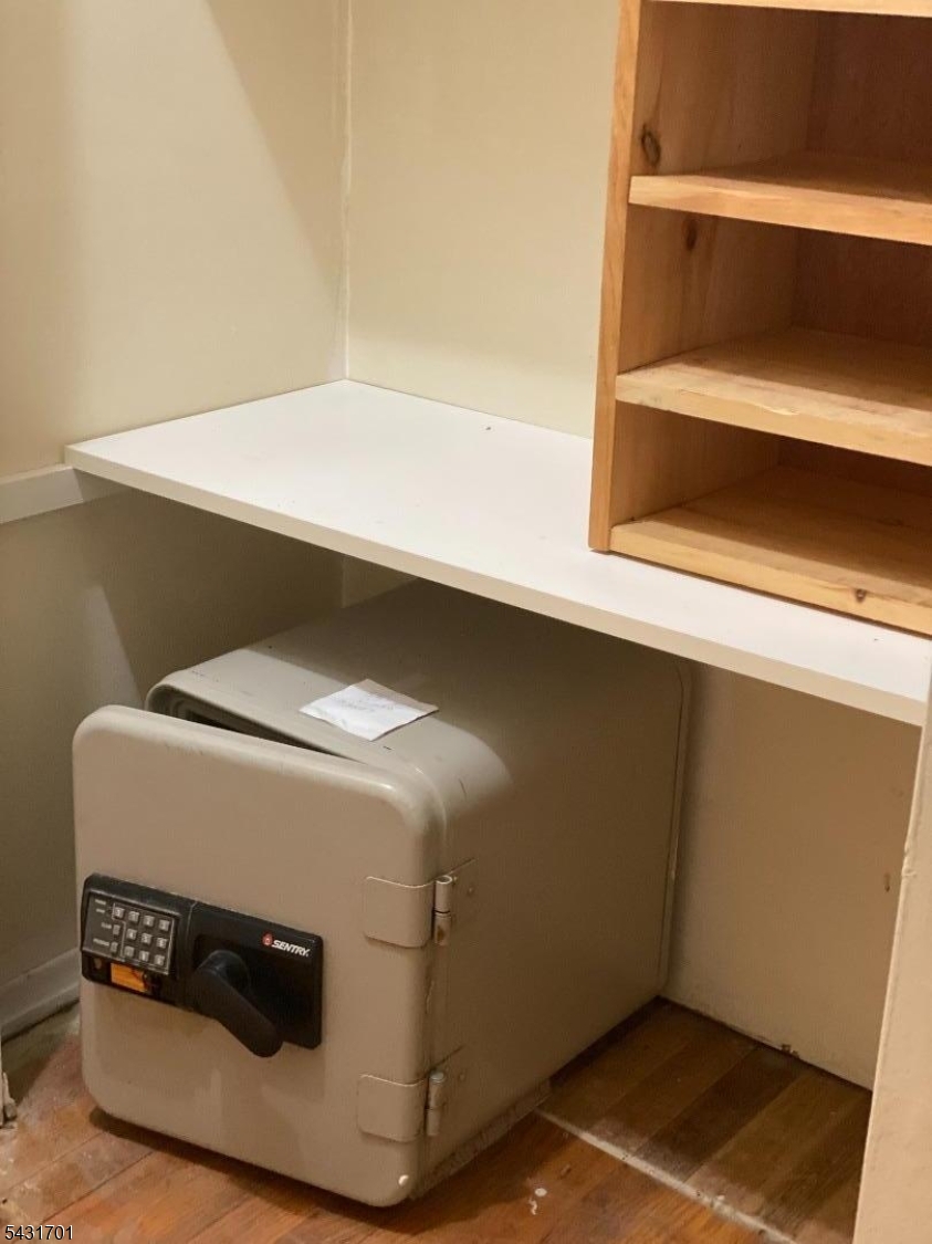 161 Evergreen Road, Unit 13A Edison, NJ 08837 - Photo 12 of 12 a utility room with dryer and washer