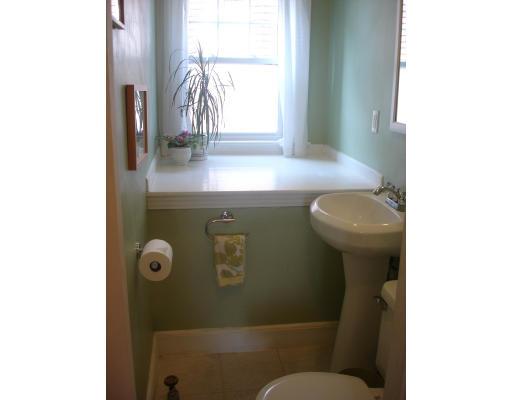 45 Bexley Road Boston, MA 02131 - Photo 8 of 28 Gallery Image 8