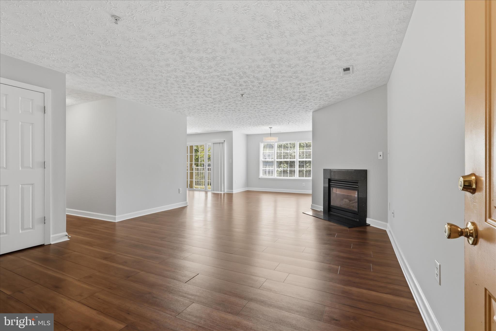 6343 Springwater Terrace, Unit 1032 Frederick, MD 21701 - Photo 4 of 28 IMG_9039