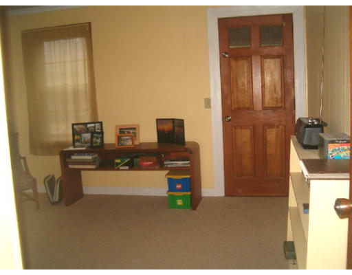 46 Fowler Street Upton, MA 01568 - Photo 4 of 13 Gallery Image 4