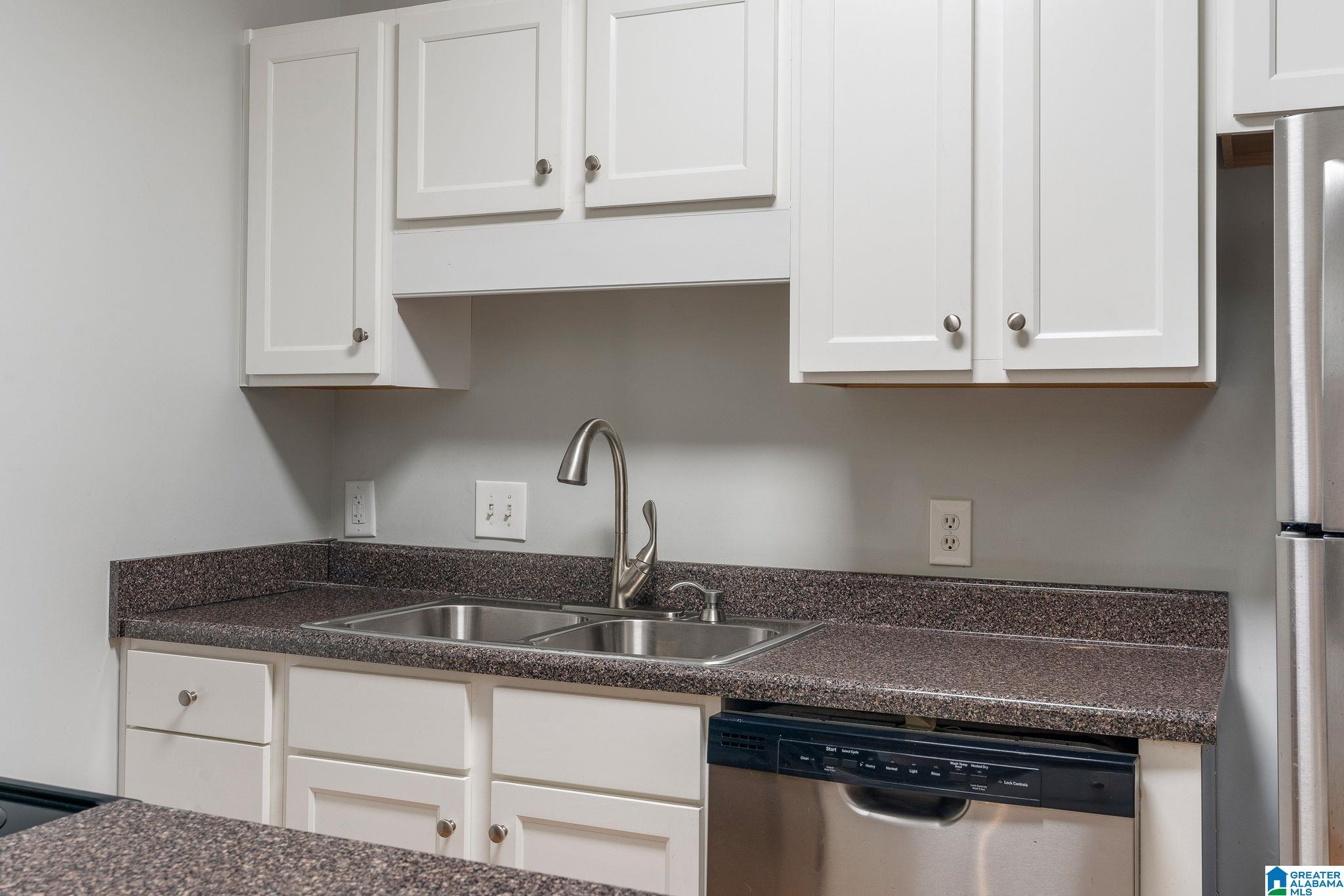 3350 Altamont Road South, Unit A8 Birmingham, AL 35205 - Photo 8 of 25