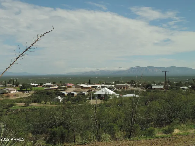 $1,300 | 401 South Skyline Circle, Unit 1, Tombstone, AZ 85638
