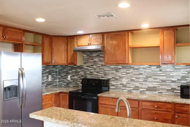 $1,300 | 401 South Skyline Circle, Unit 1, Tombstone, AZ 85638