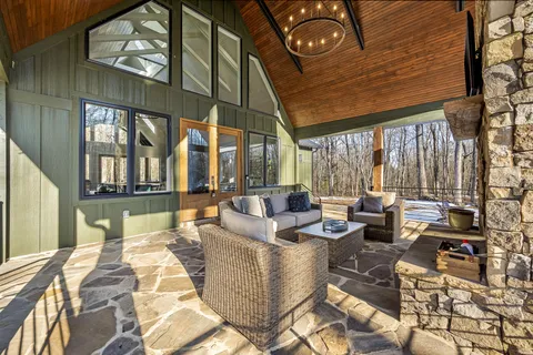 $1,225,000 | 2425 Westlake Avenue, Monteagle, TN 37356