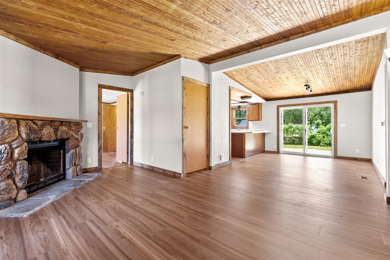 529 Riverside Drive Battle Creek, MI 49015 - Photo 4 of 42