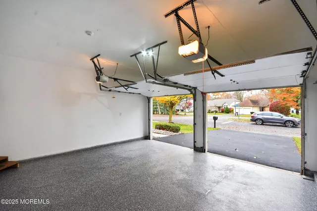 $399,000 | 2 Llewellyn Court, Jackson, NJ 08527