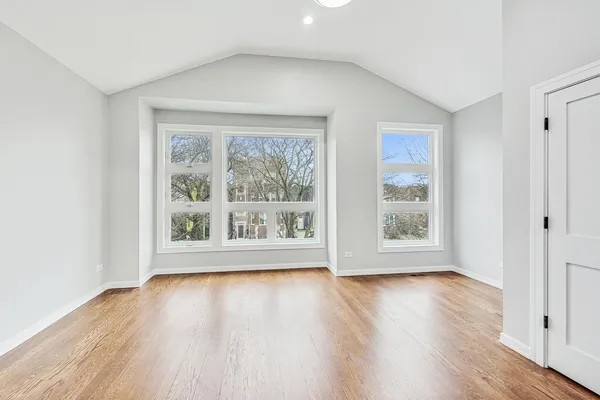 $675,000 | 6626 South Ingleside Avenue, Chicago, IL 60637