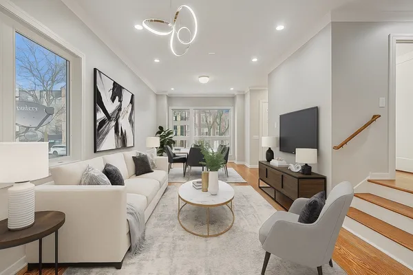 $675,000 | 6626 South Ingleside Avenue, Chicago, IL 60637