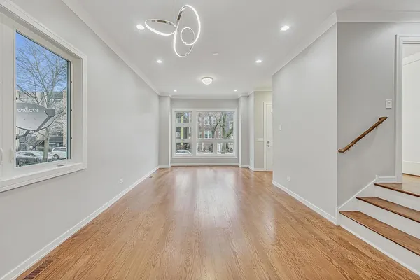 $675,000 | 6626 South Ingleside Avenue, Chicago, IL 60637