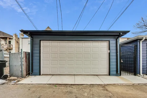 $675,000 | 6626 South Ingleside Avenue, Chicago, IL 60637