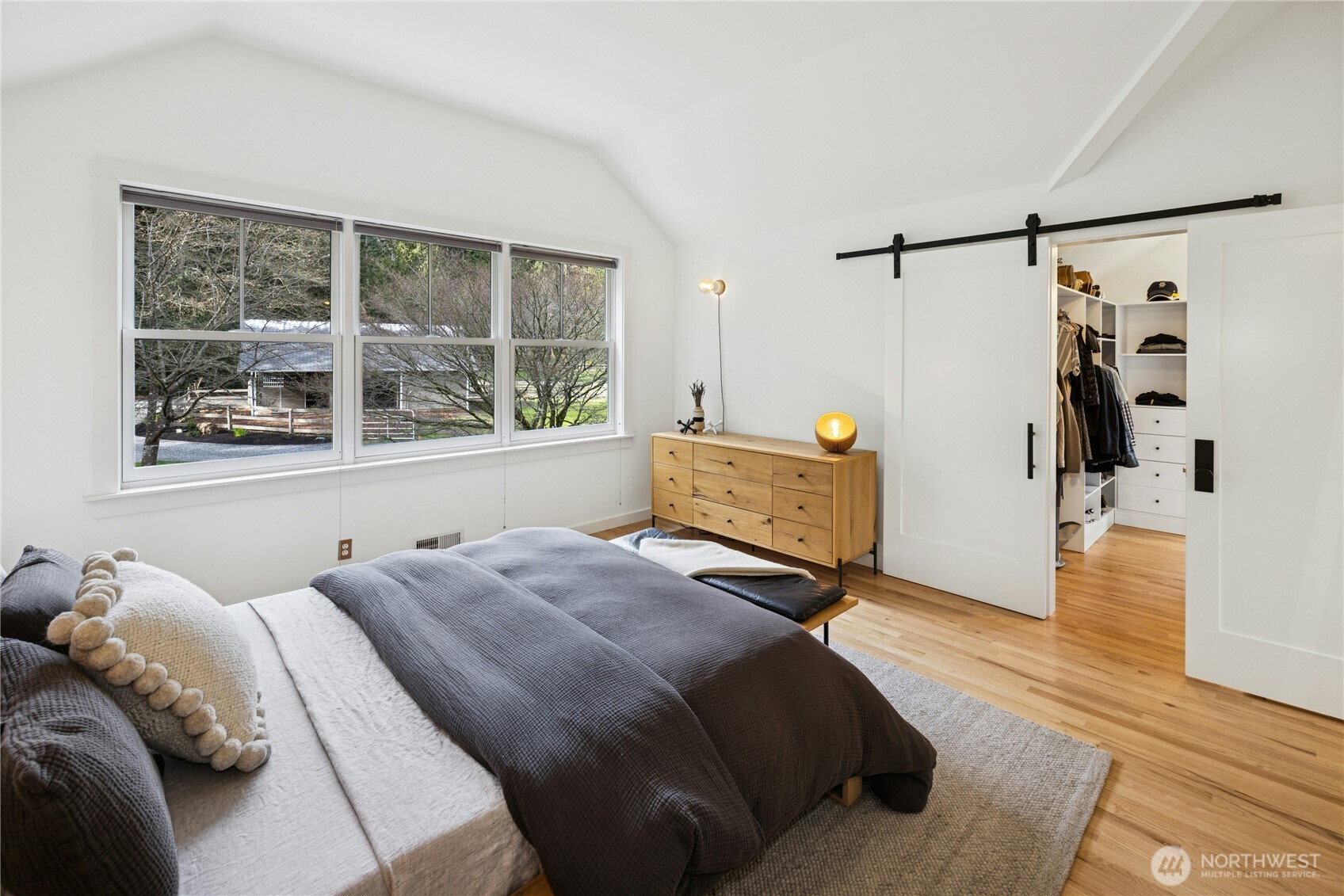 5256 Old Mill Road Northeast Bainbridge Island, WA 98110 - Photo 12 of 40