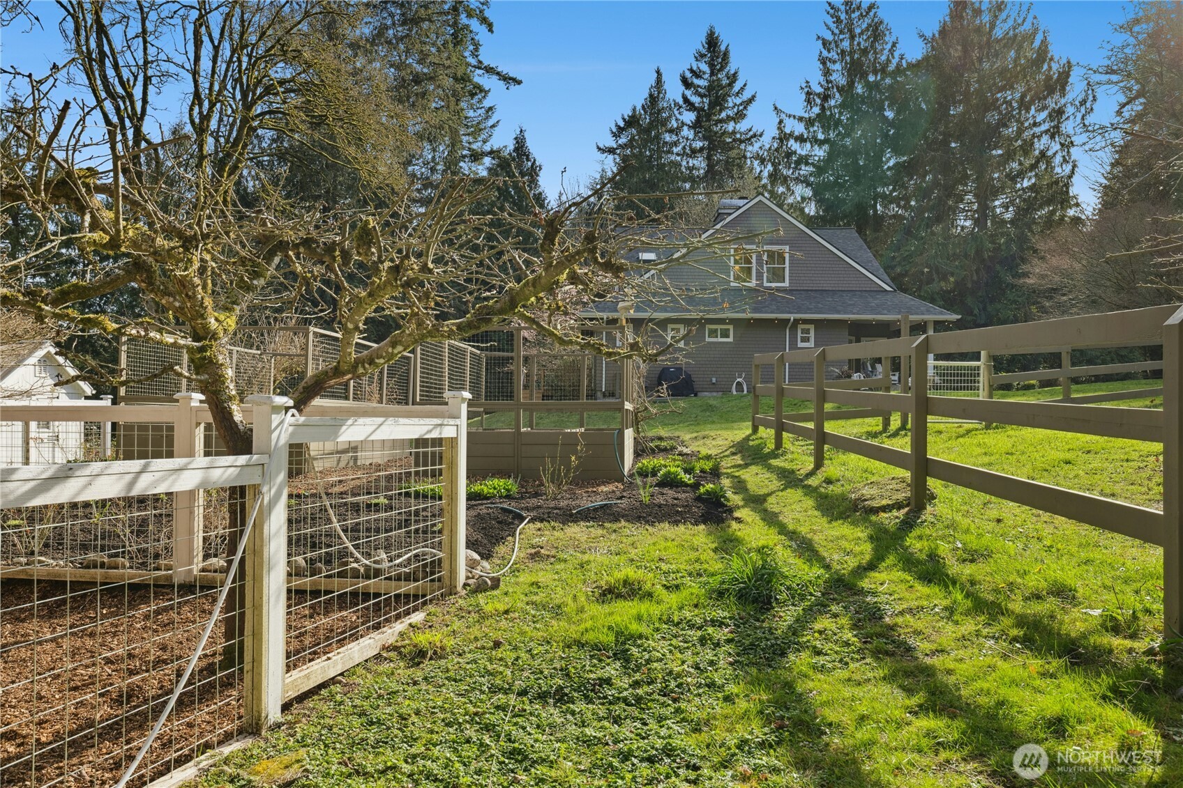 5256 Old Mill Road Northeast Bainbridge Island, WA 98110 - Photo 26 of 40