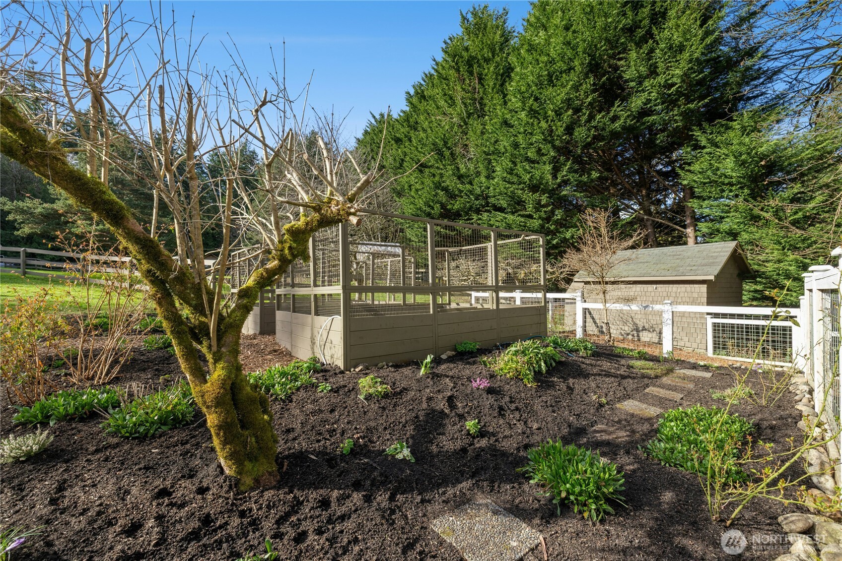5256 Old Mill Road Northeast Bainbridge Island, WA 98110 - Photo 27 of 40