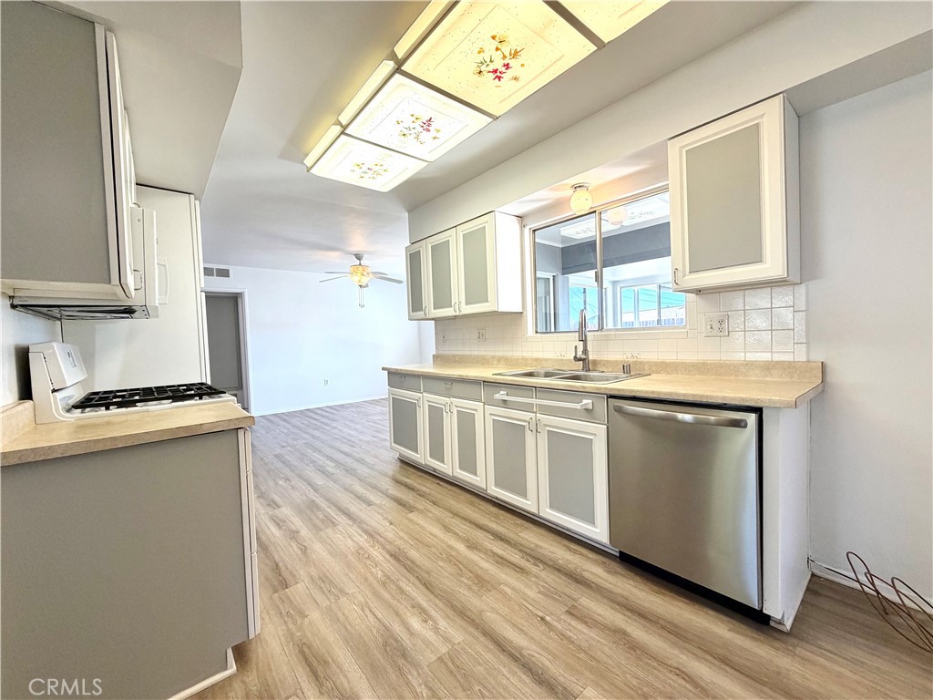 28426 West Worcester Road Menifee, CA 92586 - Photo 18 of 32