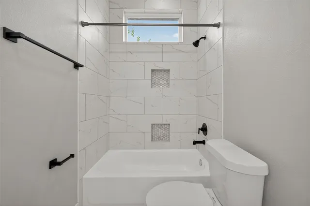 a view of walk in closet