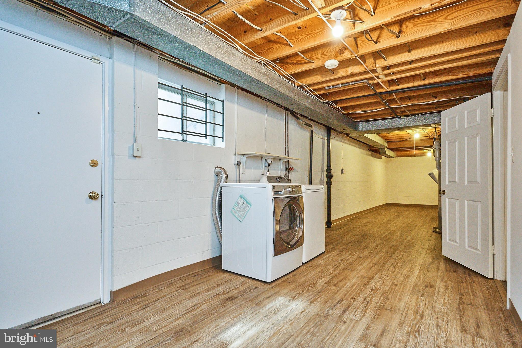 9523 Stevebrook Road Fairfax, VA 22032 - Photo 27 of 40 Laundry Area