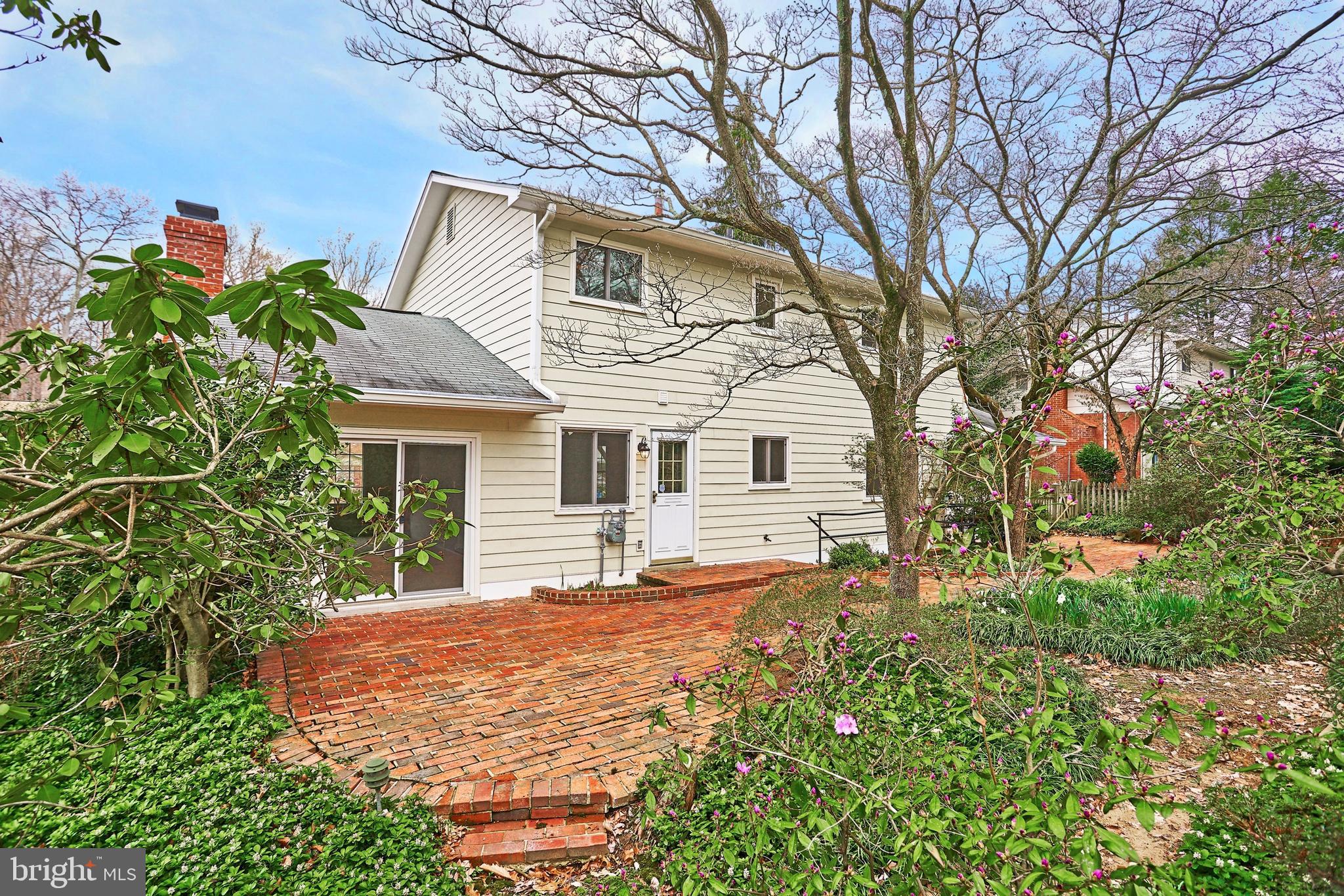 9523 Stevebrook Road Fairfax, VA 22032 - Photo 32 of 40 Exterior Rear