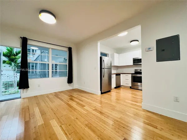 $2,350 | 960 Bay Drive, Unit 912, Miami Beach, FL 33141