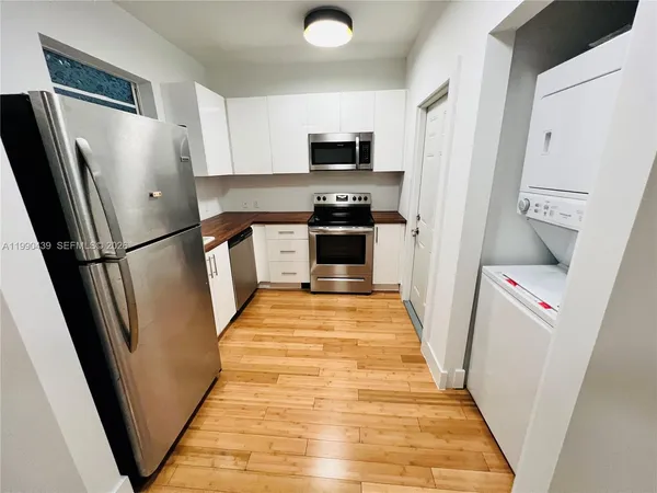 $2,350 | 960 Bay Drive, Unit 912, Miami Beach, FL 33141