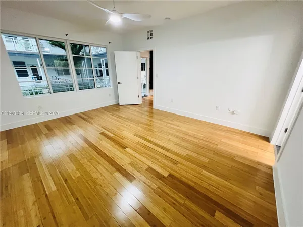 $2,350 | 960 Bay Drive, Unit 912, Miami Beach, FL 33141