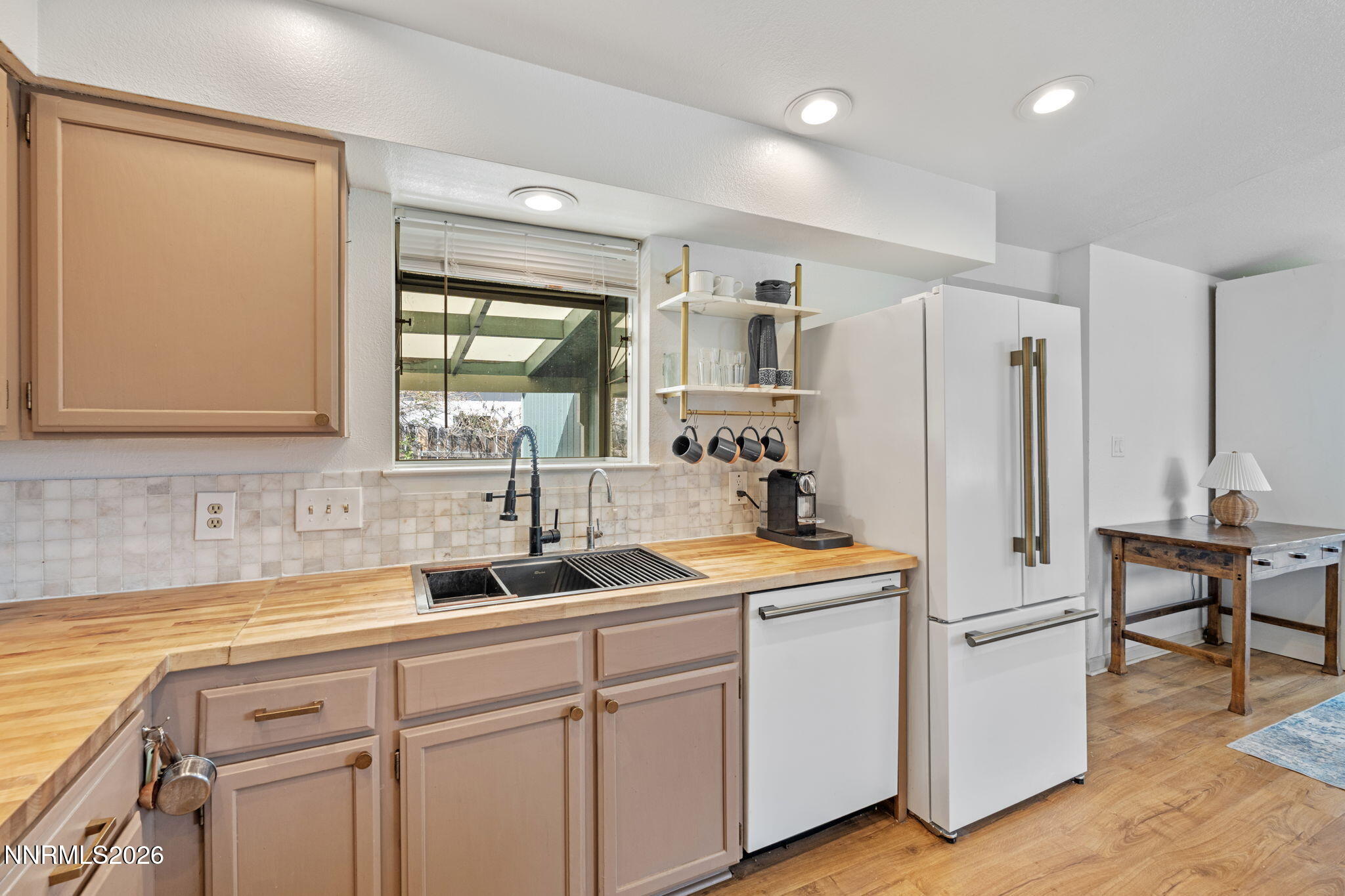 3929 Kings Row Reno, NV 89503 - Photo 19 of 47 31-web-or-mls-DSC04875