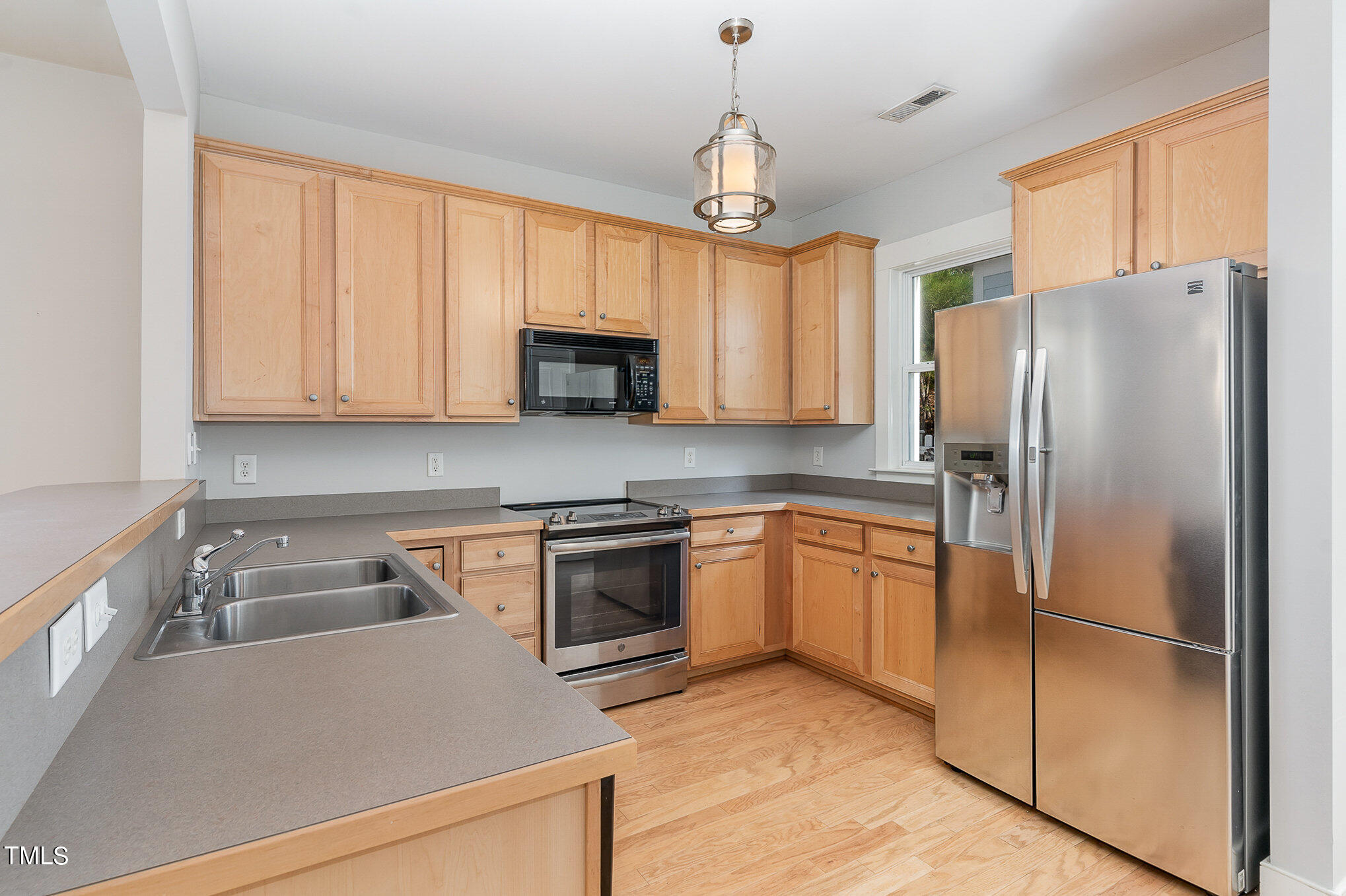 4419 Crystal Breeze Street Raleigh, NC 27614 - Photo 9 of 25 013_dsc00077-edit