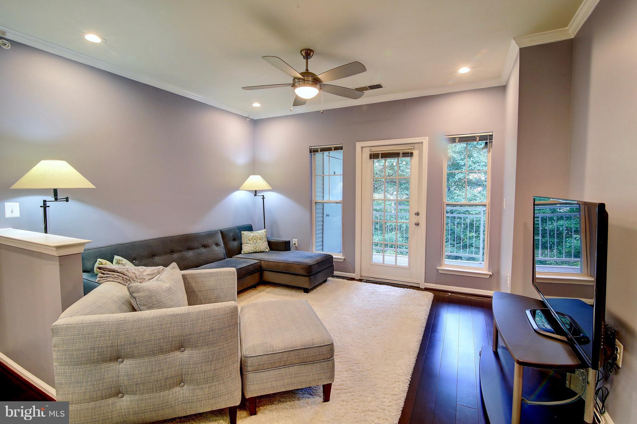 1509 North Point Drive, Unit 303 Reston, VA 20194 - Photo 10 of 20 Living Room