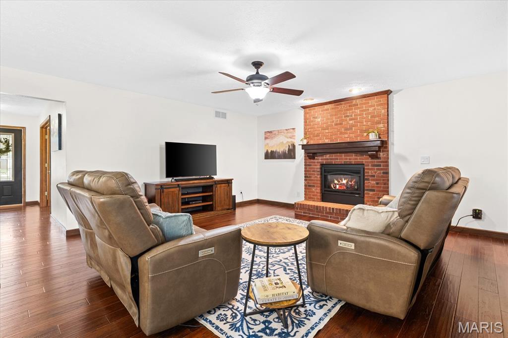 320 Summers Trace Belleville, IL 62220 - Photo 9 of 55
