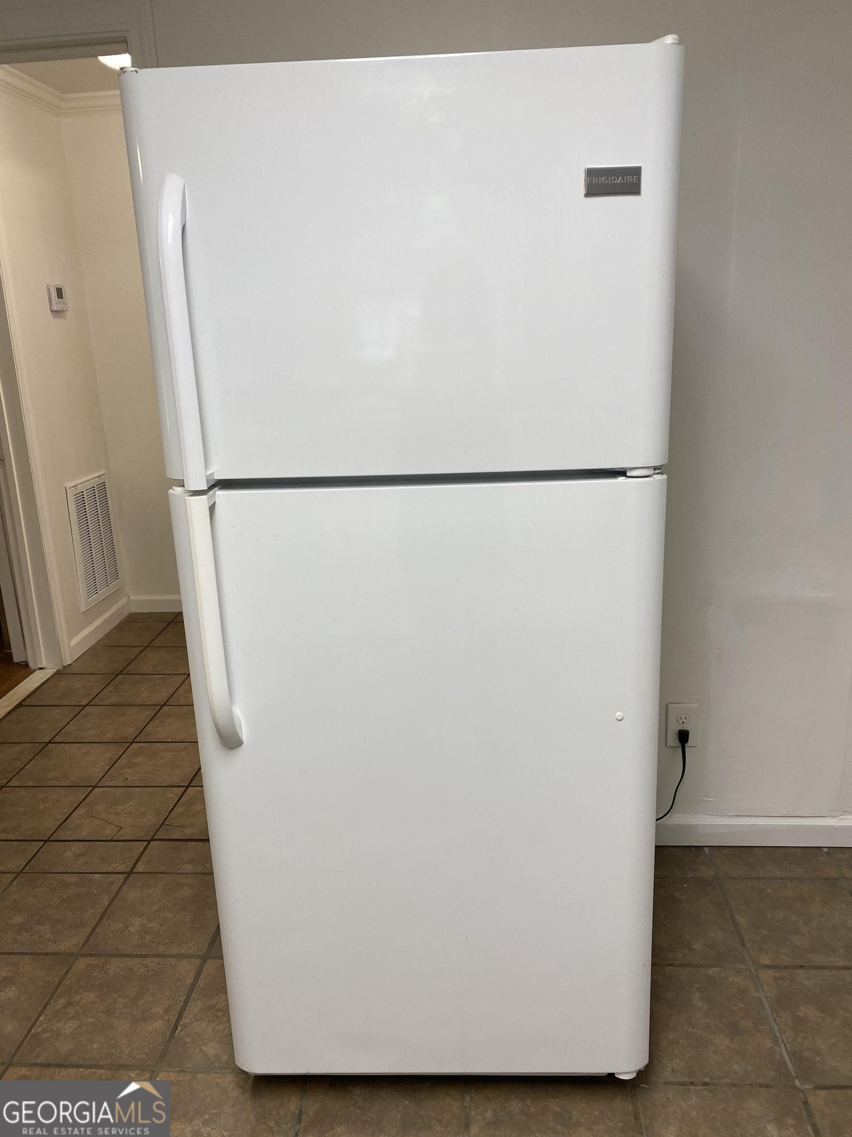 164 Glenn Carrie Road Hull, GA 30646 - Photo 14 of 43 a view of a refrigerator in kitchen
