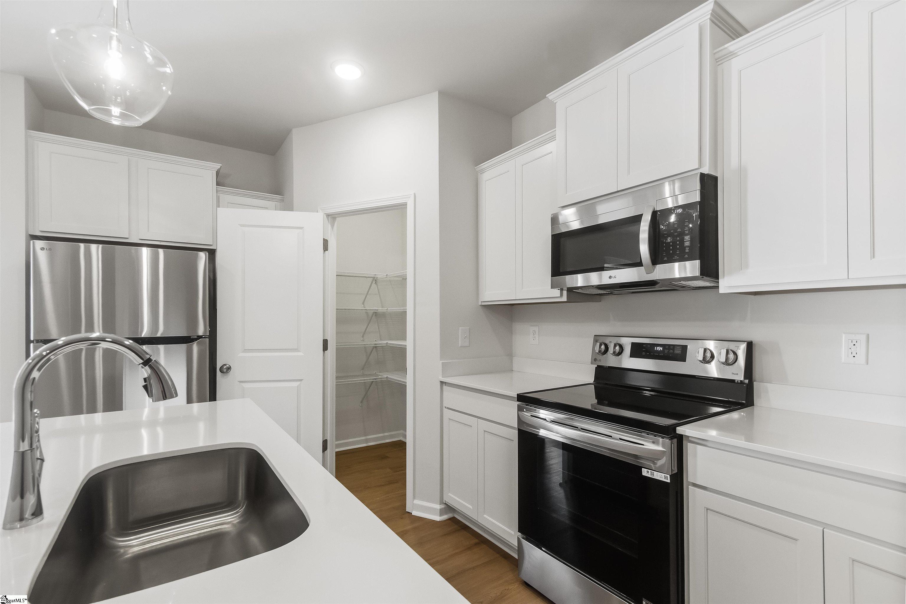 6 Stoneview Way Taylors, SC 29687 - Photo 12 of 50