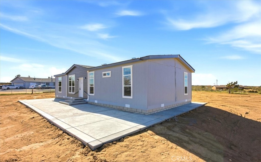 12594 Atsina Road Phelan, CA 92371 - Photo 3 of 37