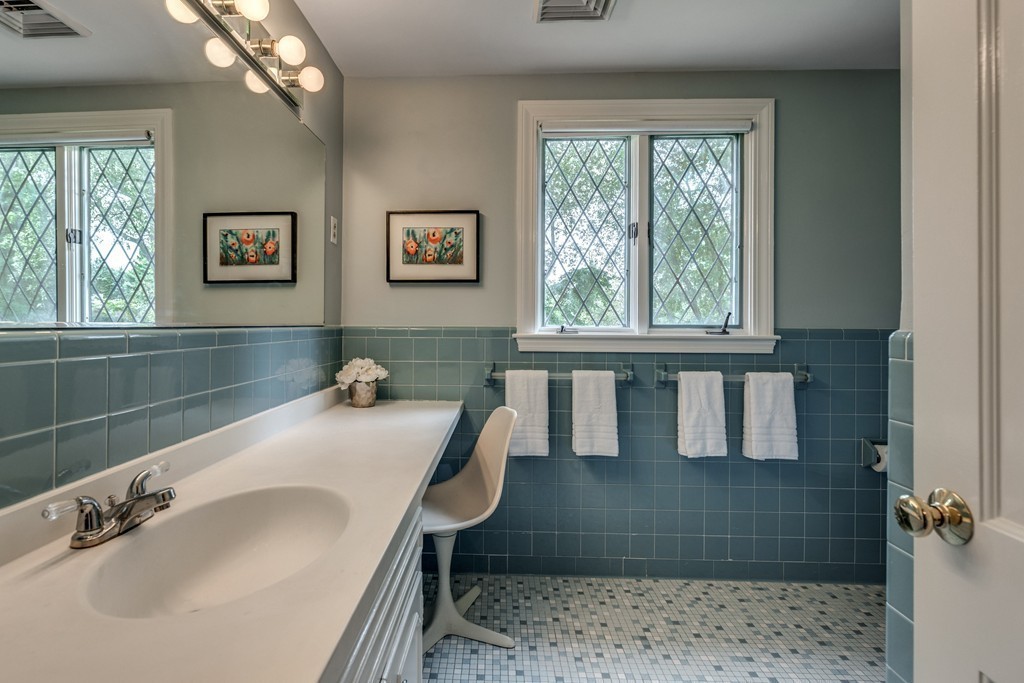 55 Indian Spring Road Milton, MA 02186 - Photo 21 of 26 Gallery Image 21