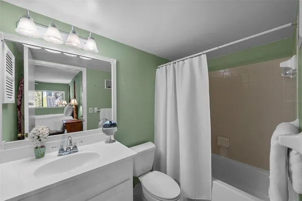 $198,000 | 3277 Fox Chase Circle, Unit 105, Palm Harbor, FL 34683