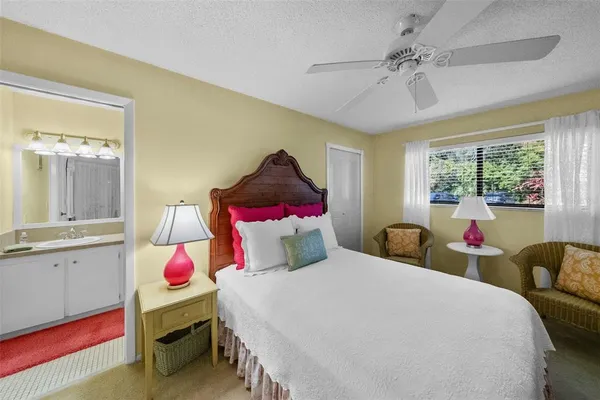 $198,000 | 3277 Fox Chase Circle, Unit 105, Palm Harbor, FL 34683