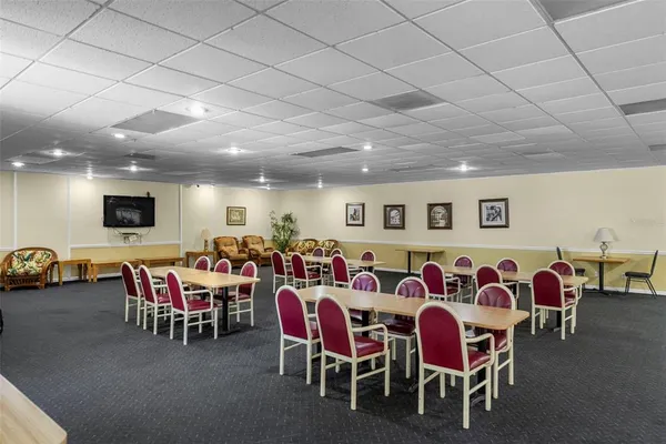 $198,000 | 3277 Fox Chase Circle, Unit 105, Palm Harbor, FL 34683